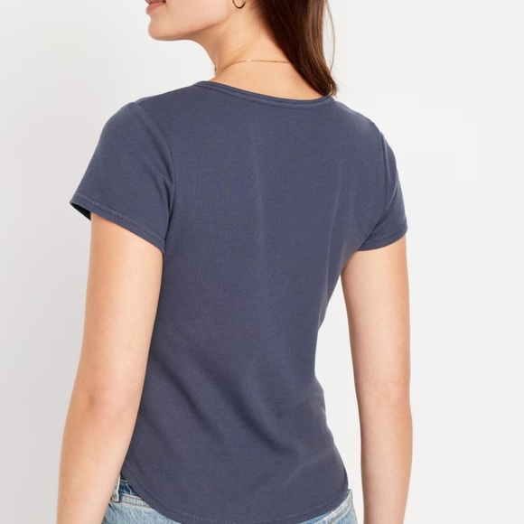 NWT OLD NAVY Short-Sleeve Waffle-Knit Henley Top  Color: Volcanic Glass - Picture 3 of 9